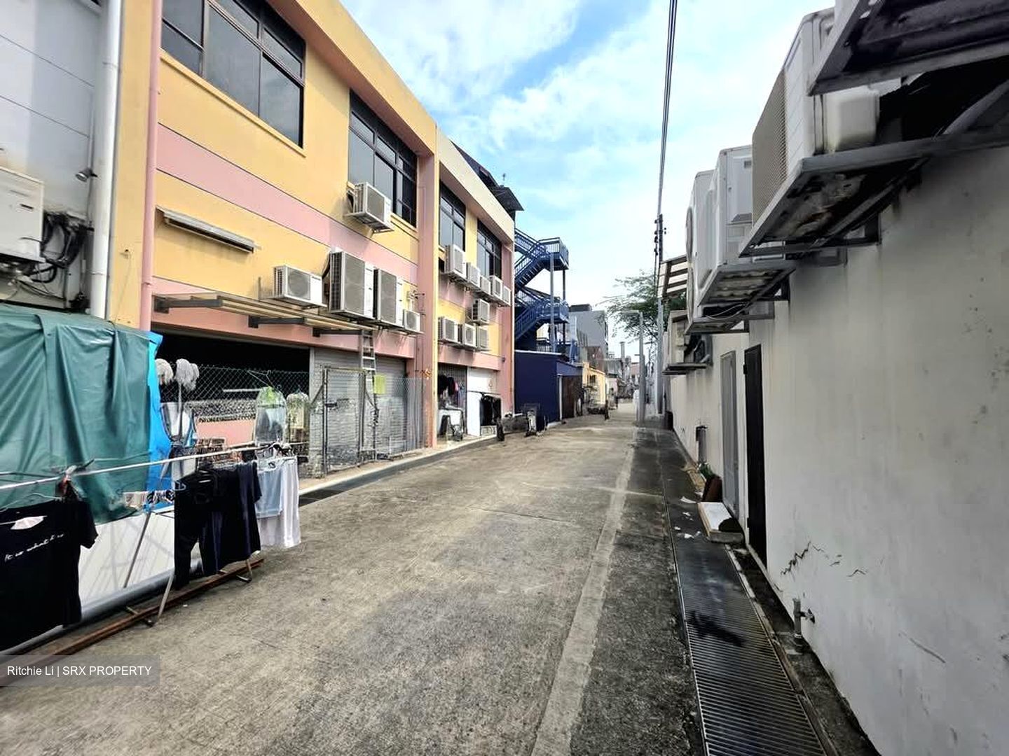 Siglap Centre (D15), Shop House #604220681